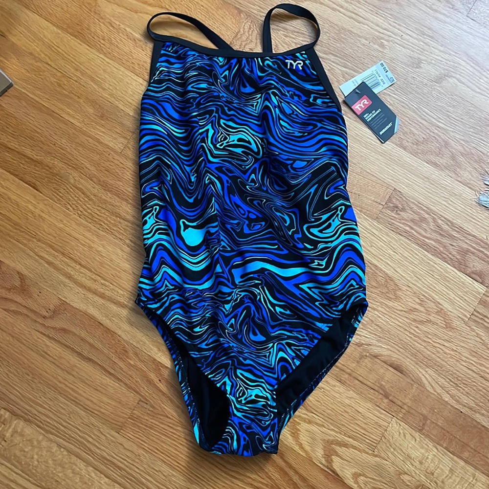 TYR bathing suit size 40